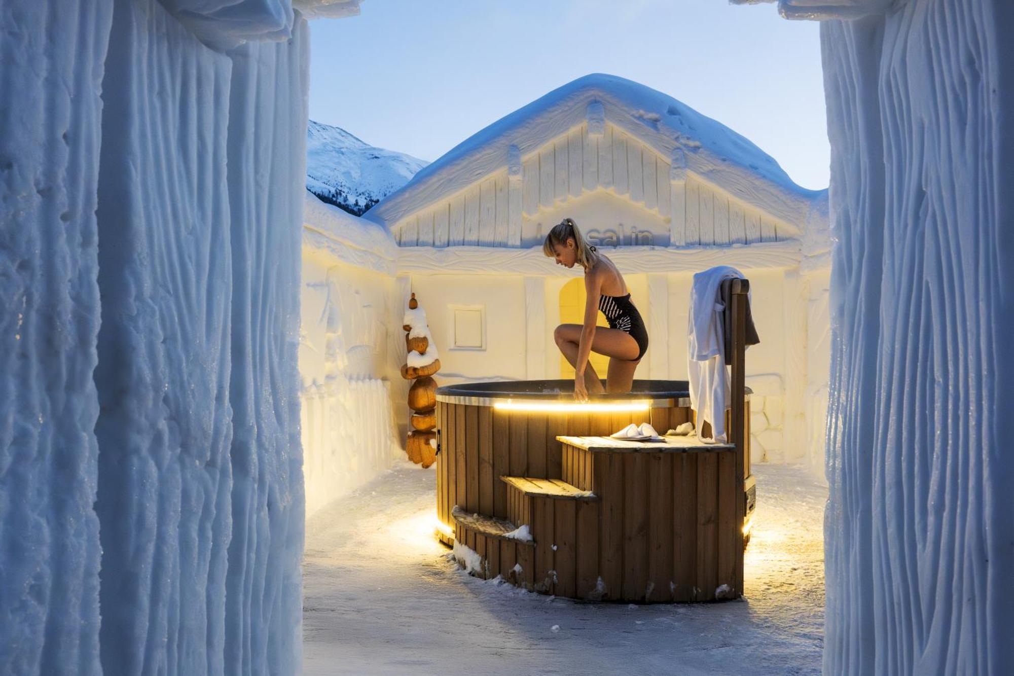 Salin & Mountain Hotel