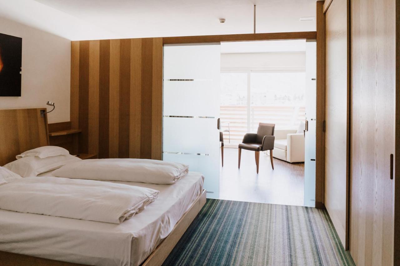 Salin & Mountain Hotel 4*